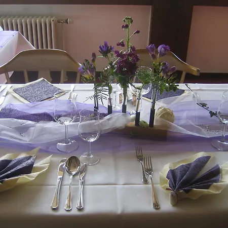 Weinhaus Treis Weinähr