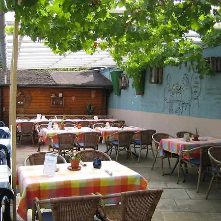 Weinhaus Treis Weinaehr